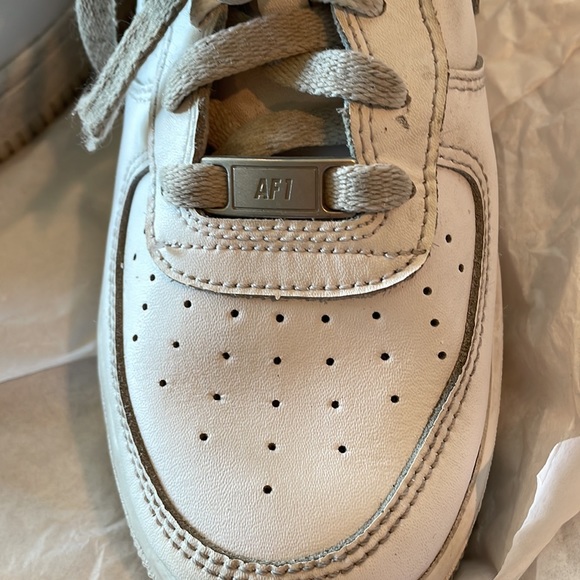 Nike AF1 - Picture 2 of 3